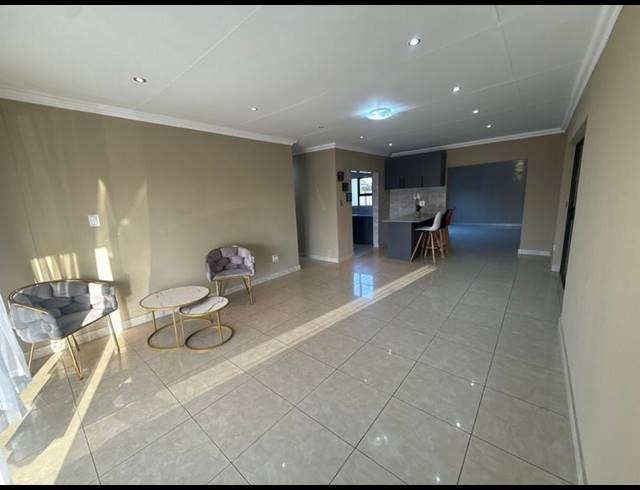 3 BEDROOM HOUSE FOR SALE IN BIRCH ACRES